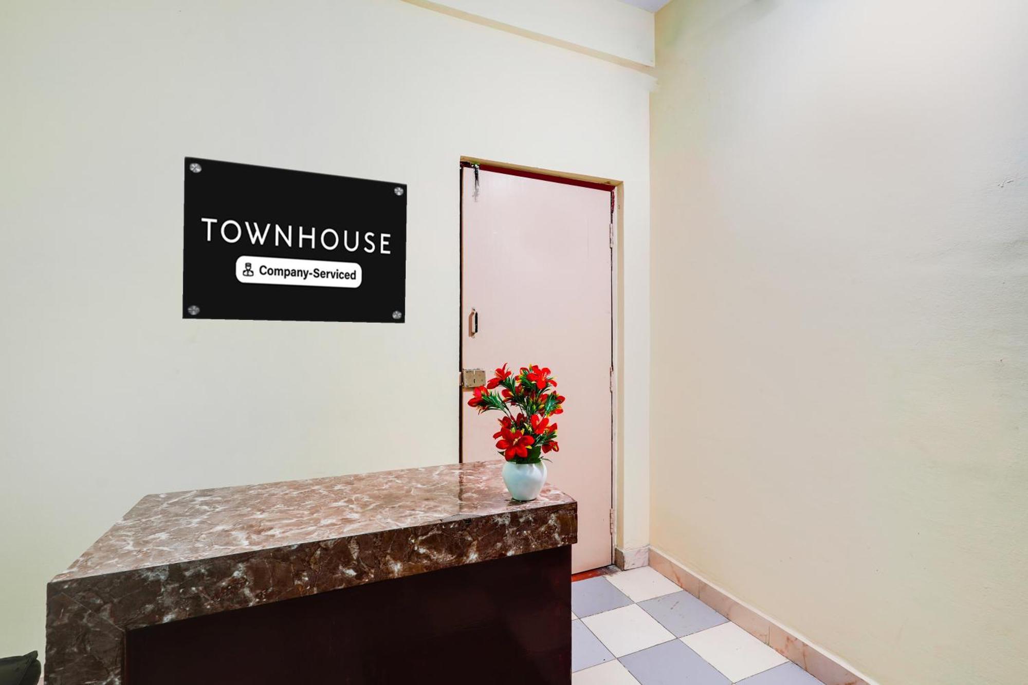 Super Townhouse Marathahalli Near Klm Fashion Mall Bangalore Exterior photo